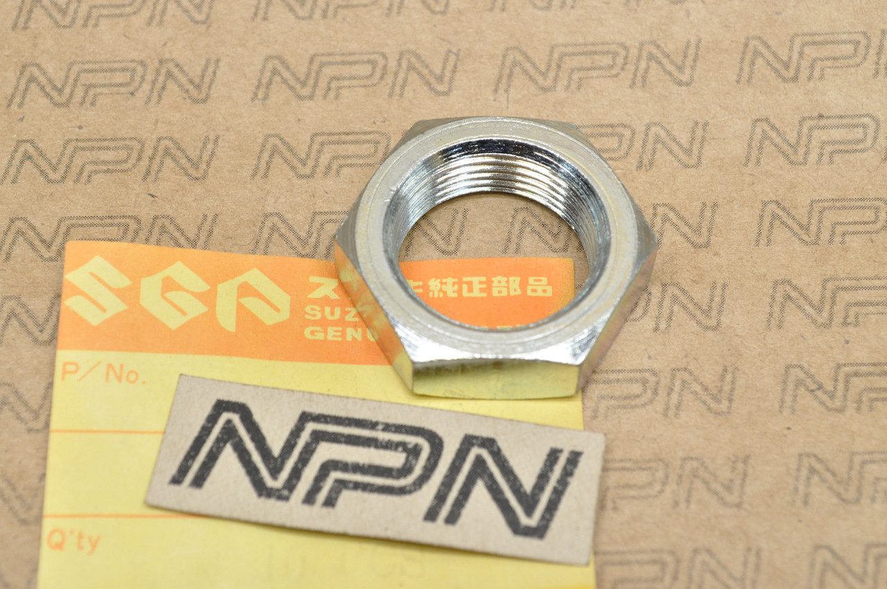 NOS Suzuki GT250 GT500 T20 T500 TC250 TM250 TM400 TS400 Nut 09140-24002