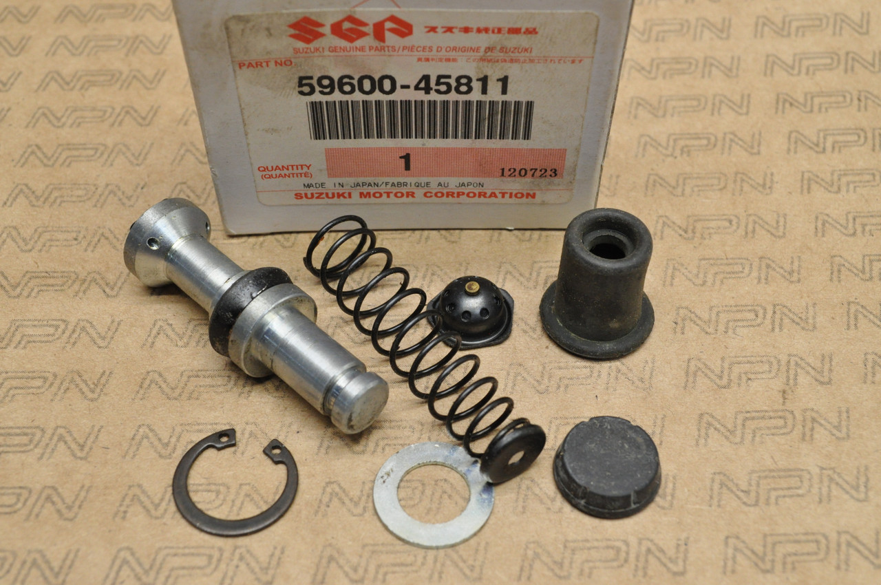 NOS Suzuki GS1000 GS750 GS850 GT750 RE5 Master Cylinder Piston Cup