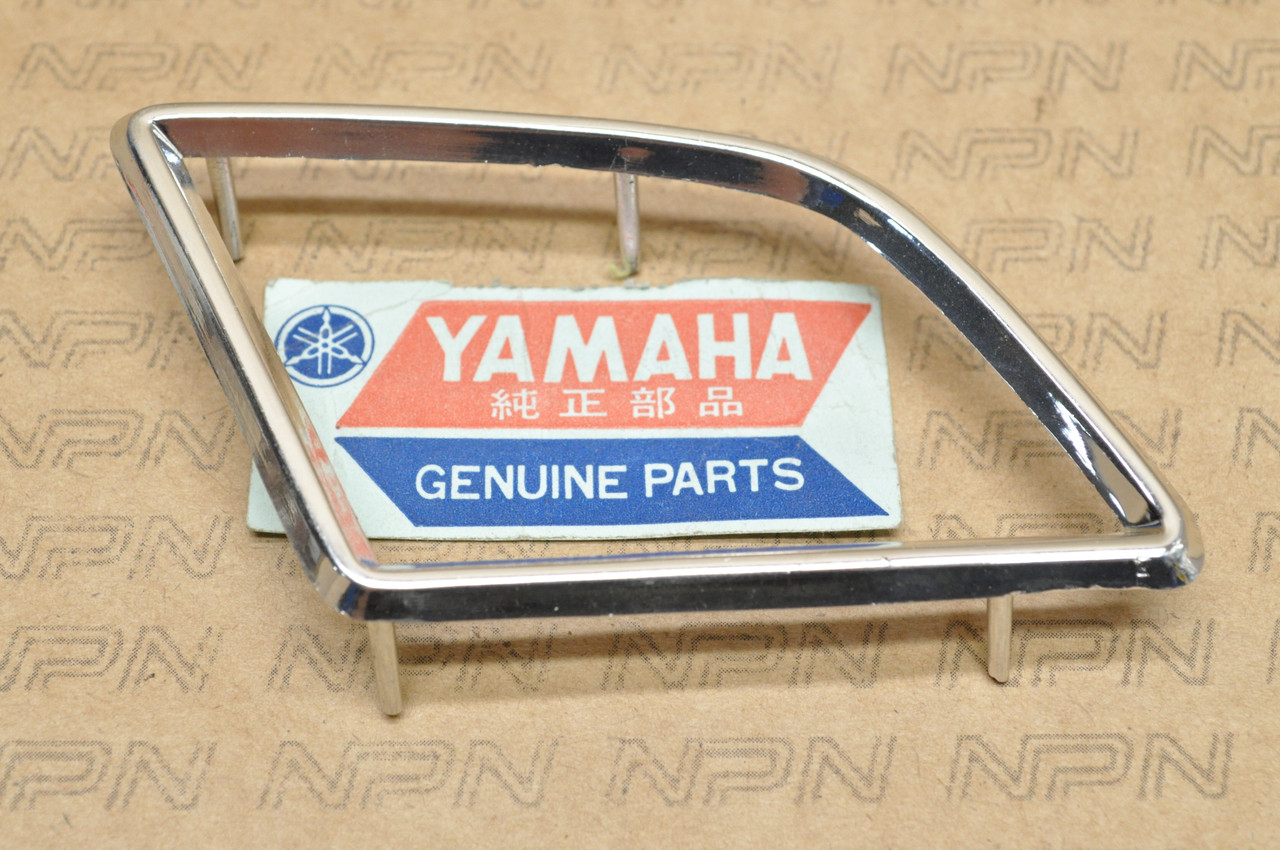 NOS Yamaha TX500 XS500 Upper Right Side Cover Plastic Mold Trim 371-21781-00