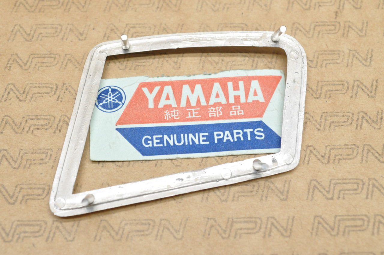 NOS Yamaha TX500 XS500 Lower Right Side Cover Plastic Mold Trim 371-21784-00