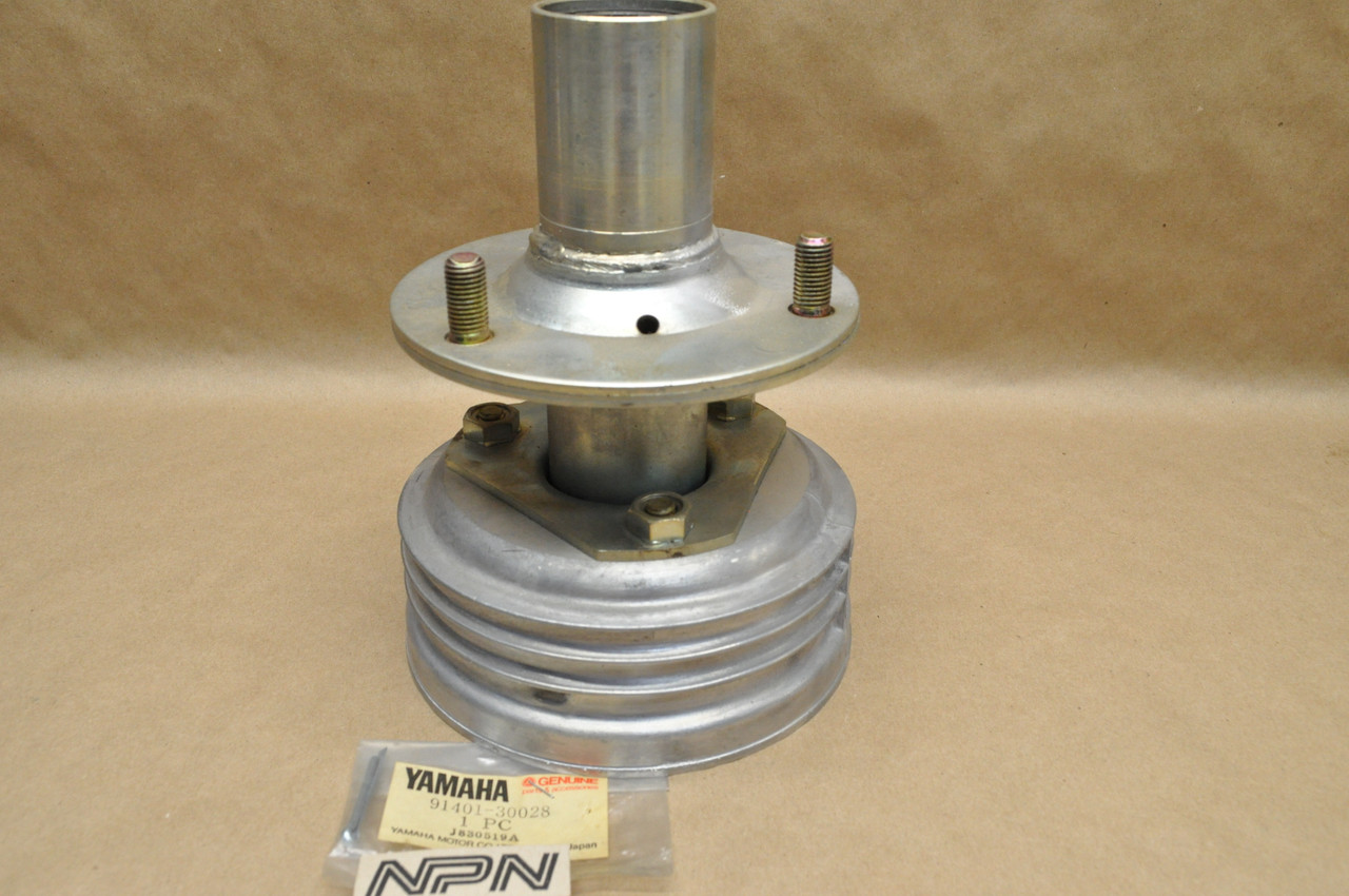 NOS Yamaha YTM200 YTM225 Tri-Moto Front Wheel Hub Kit 29U-W0009-00