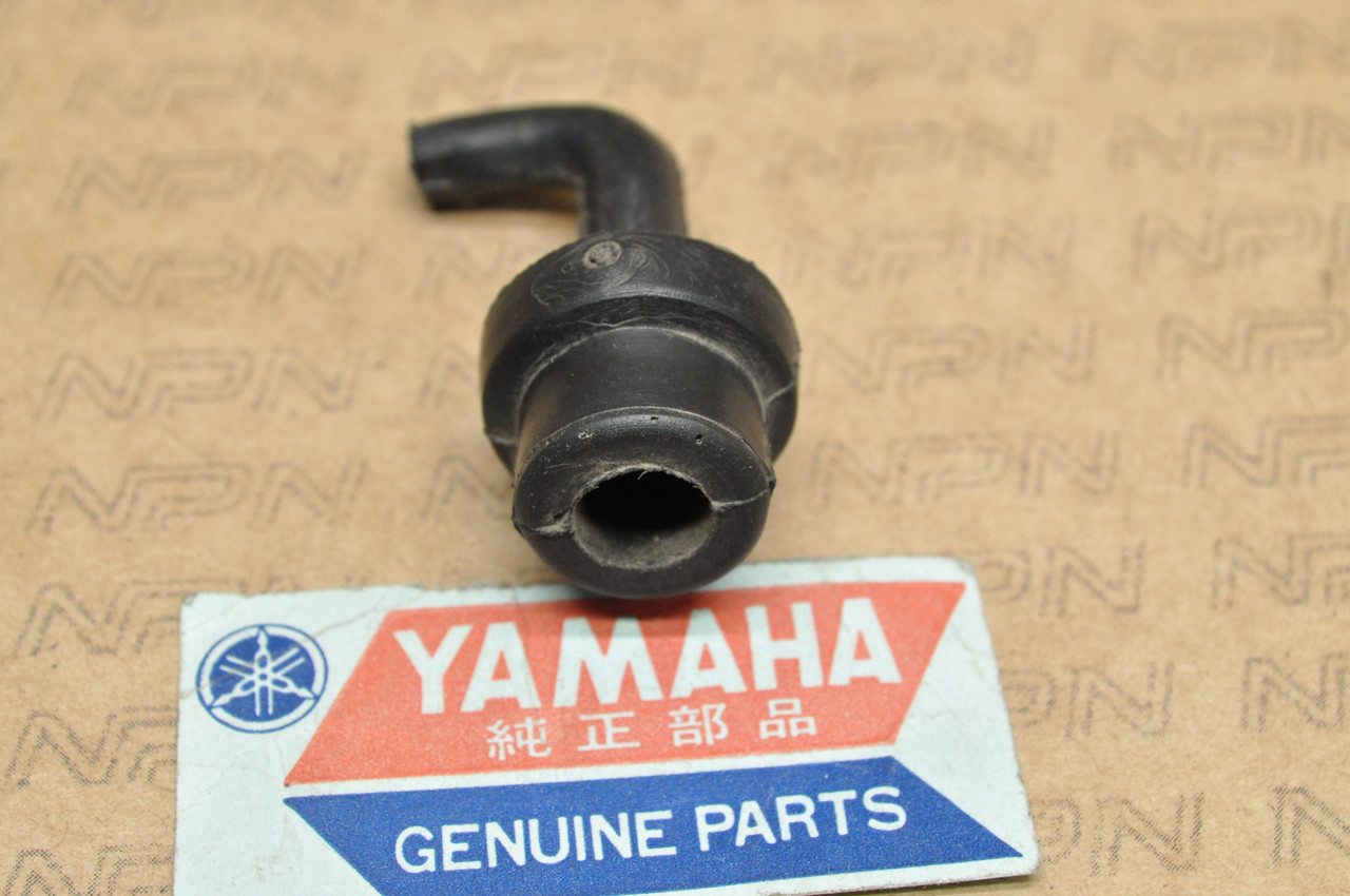 NOS Yamaha CS3 G6 G7 HS1 L5T YAS1 YCS1 YG5 YL1 YL2 Breather 206-15371-00