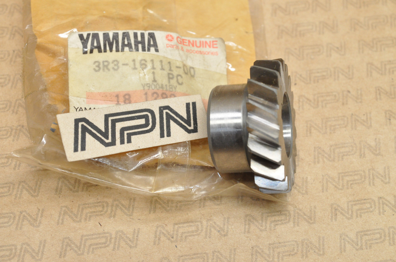 NOS Yamaha 1982-83 YZ100 1980 YZ125 Clutch Primary Drive Gear 3R3-16111-00  - NOS Parts NOW