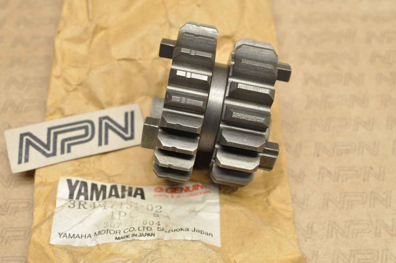 即決 TZ250レーサー用ギアー 3rd&frasl;4th pinion 21T&amp;25T 検索 26J