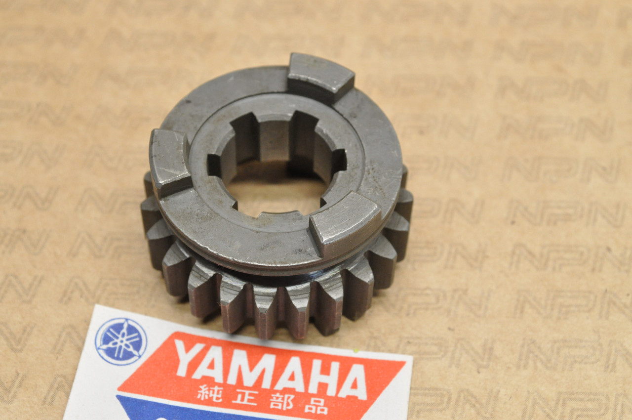 NOS Yamaha 1973-74 MX250 MX360 Transmission Third 3rd Pinion Gear 364-17131-11