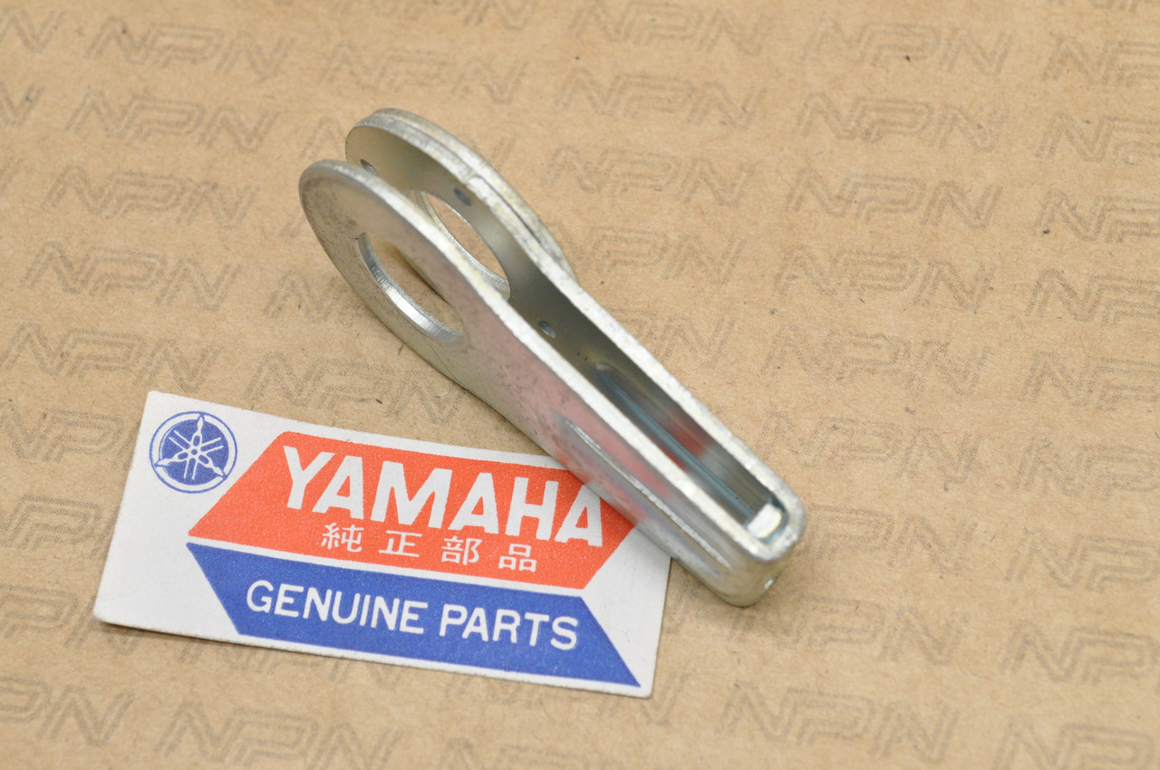 NOS Yamaha 1969 AS2 1968 YAS1 Chain Tension Adjuster Puller 183-25389-00