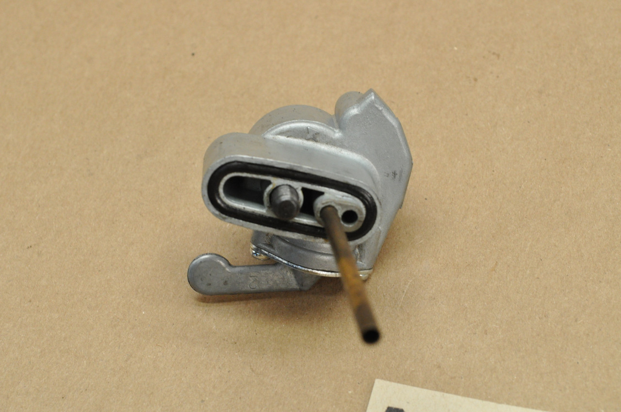 Vtg OEM Honda CA175 CL125 CL70 CL90 S65 S90 SL70 SL90 SS125 Petcock 16950-028-010