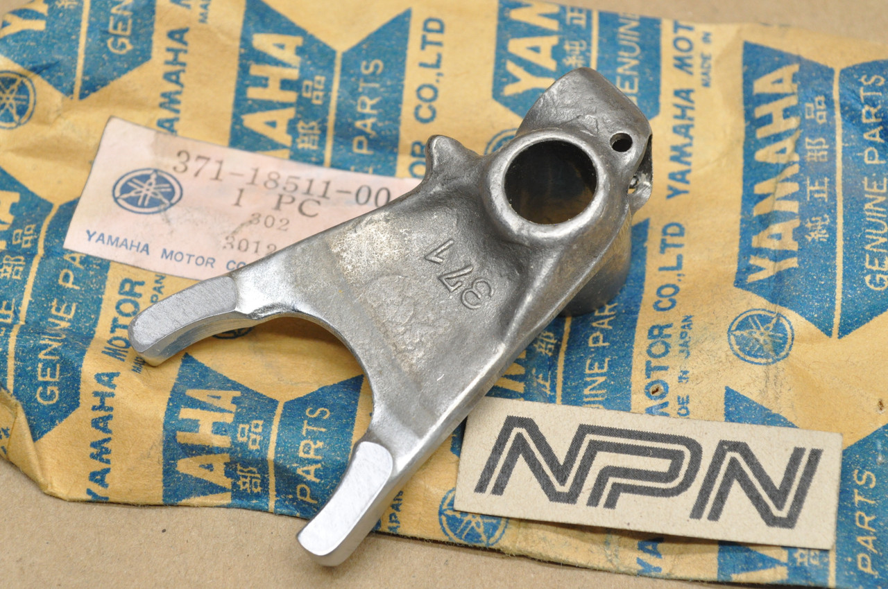 NOS Yamaha 1973-74 TX500 1975-78 XS500 Gear Shift Fork 371-18511-00