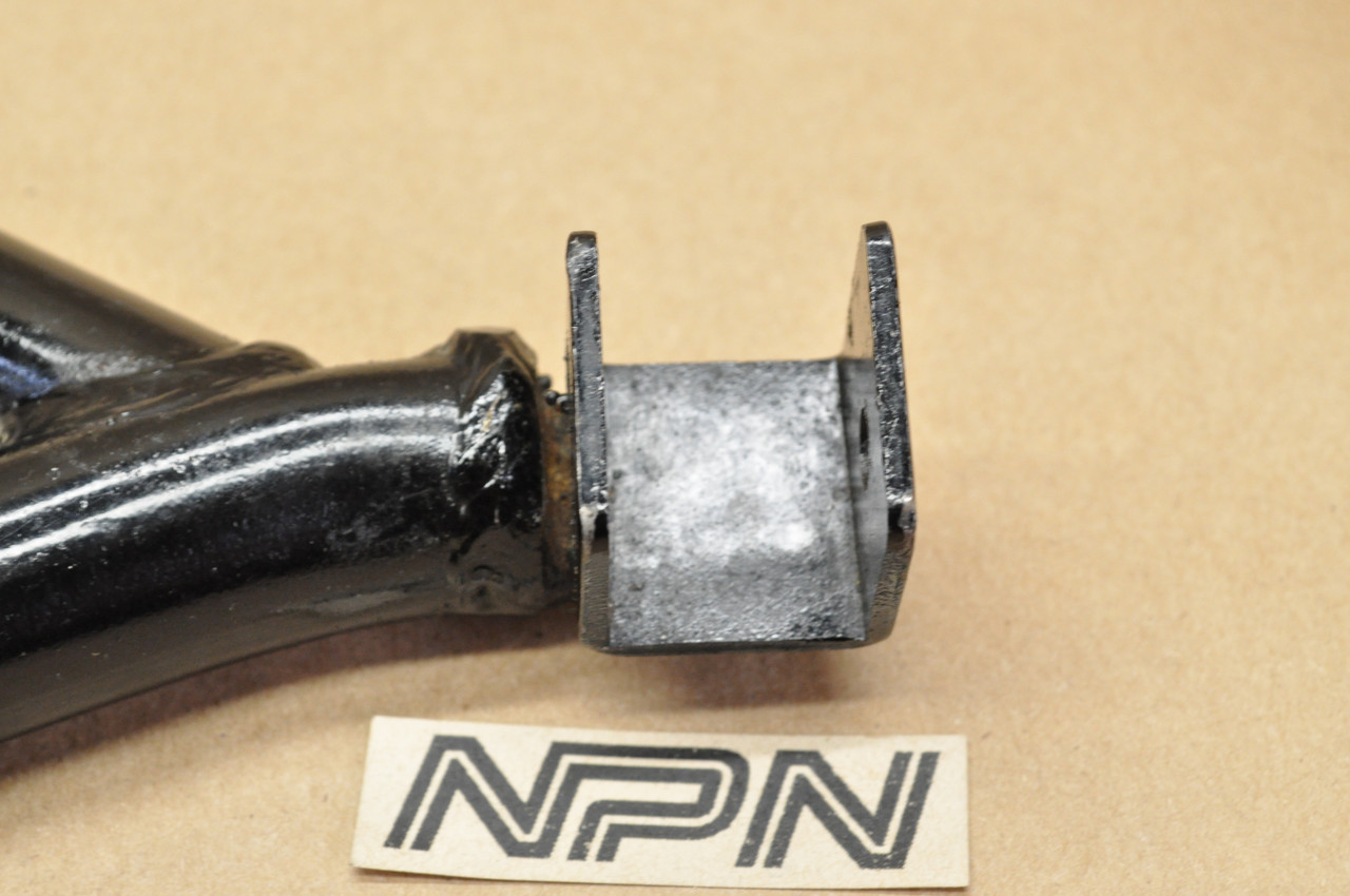 NOS Honda CB160 CL160 Right Foot Peg Arm Mount Bracket 50701-223-000 B