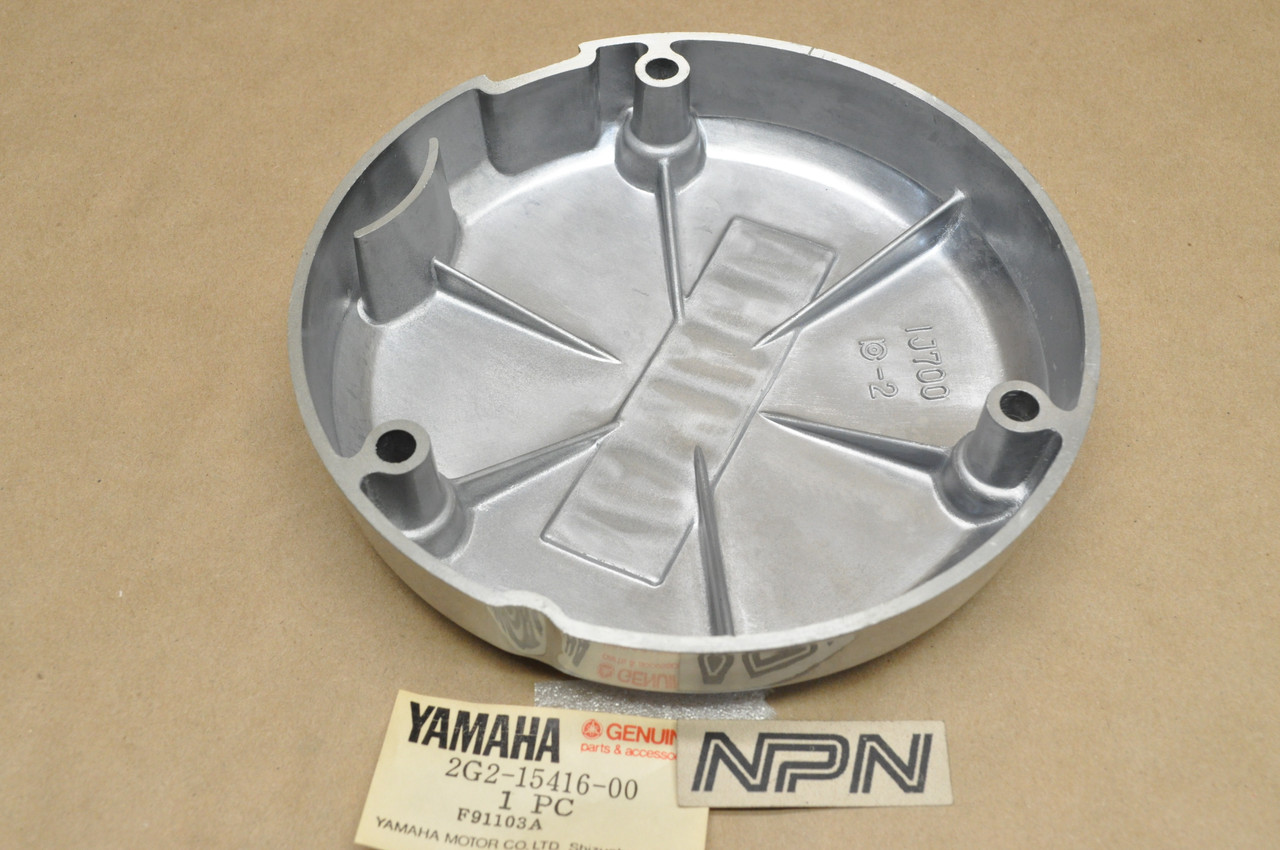 NOS Yamaha 1978-79 XS750 1980 XS850 Breaker Oil Pump Cover 2G2