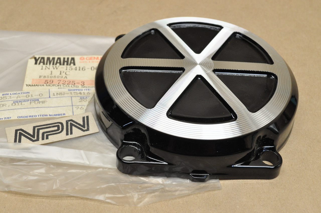 NOS Yamaha 1986 XJ700 Maxim Oil Pump Cover 1NW-15416-00 - NOS