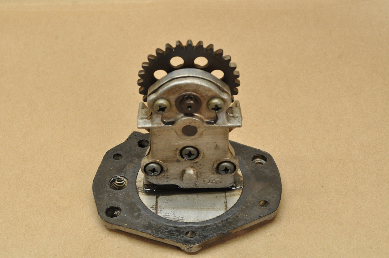 Vtg Used OEM Honda CA72 CA77 Oil Pump Gear Body Assembly 15100-259-000