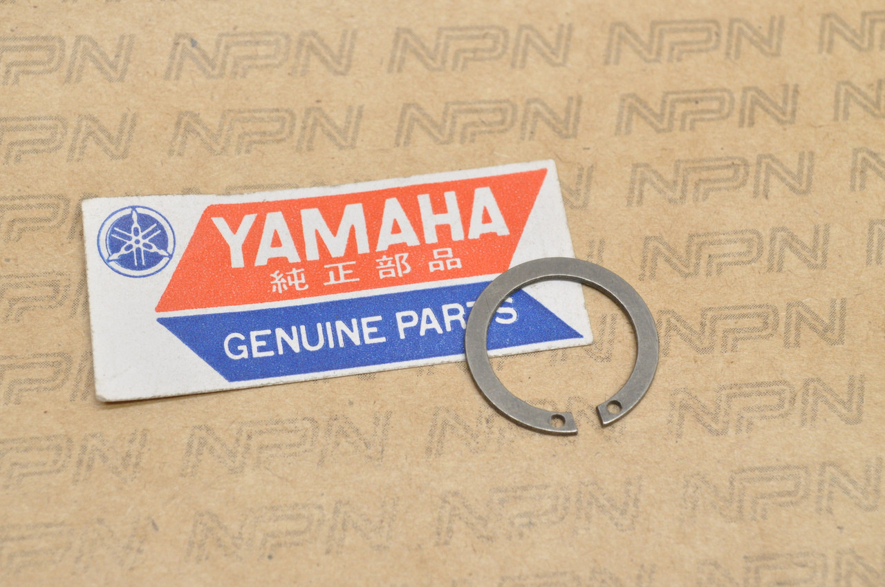 NOS Yamaha 1997 RT180 Transmission Circlip 93440-20043