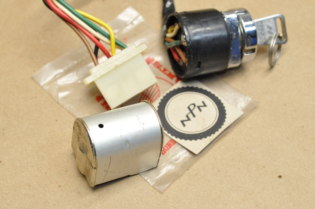 NOS Honda S90 Key Ignition Switch & Steering Lock Set 35010-028-000