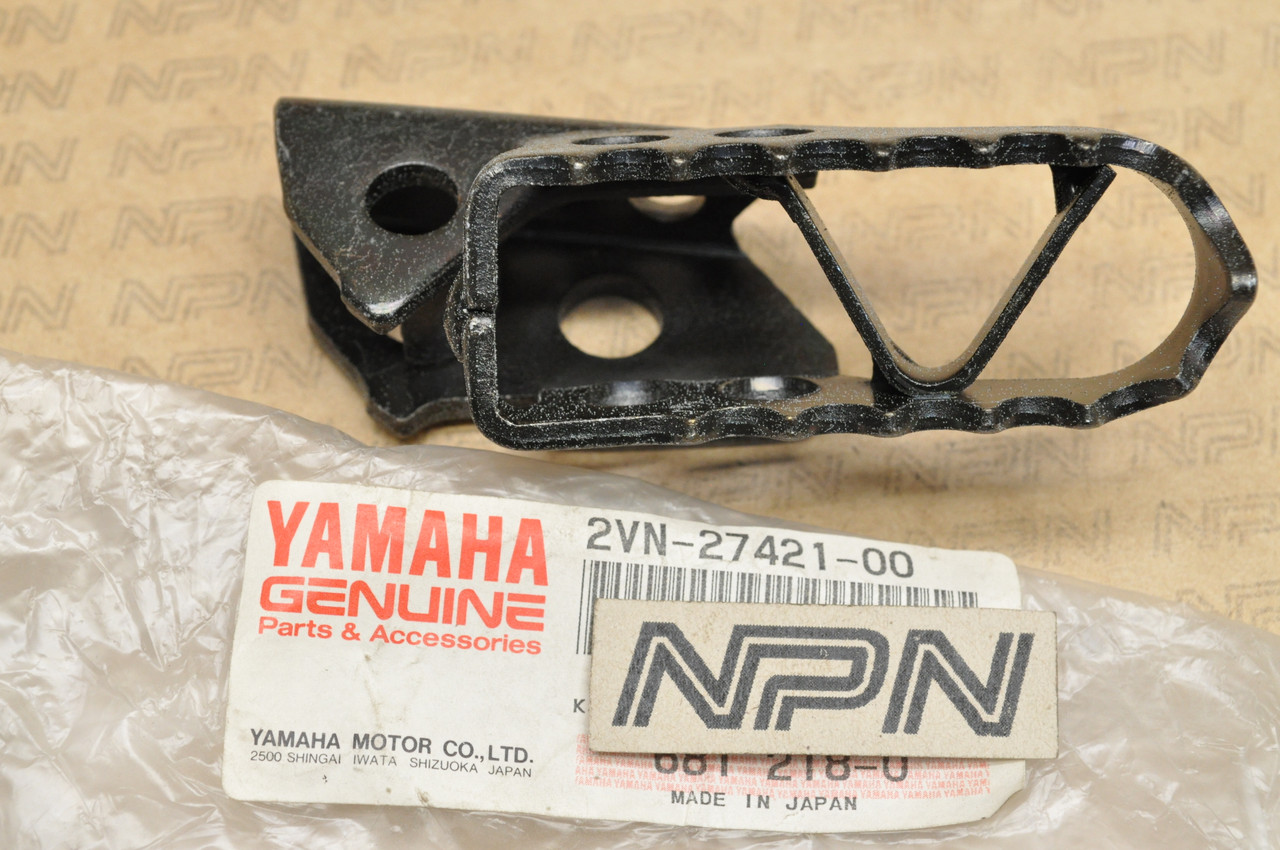 NOS Yamaha 1988-89 YZ125 YZ250 YZ490 Right Foot Peg Rest Step 2VN-27421-00