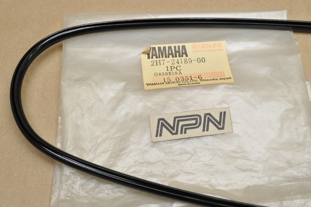 NOS Yamaha 1978-81 XS1100 Fuel Gas Tank Front Trim Mold Piece 2H7-24189-00