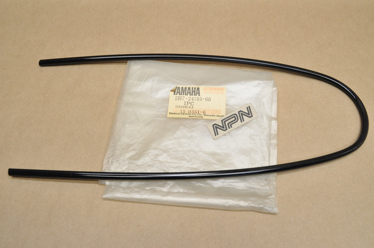 NOS Yamaha 1978-81 XS1100 Fuel Gas Tank Front Trim Mold Piece 2H7-24189-00