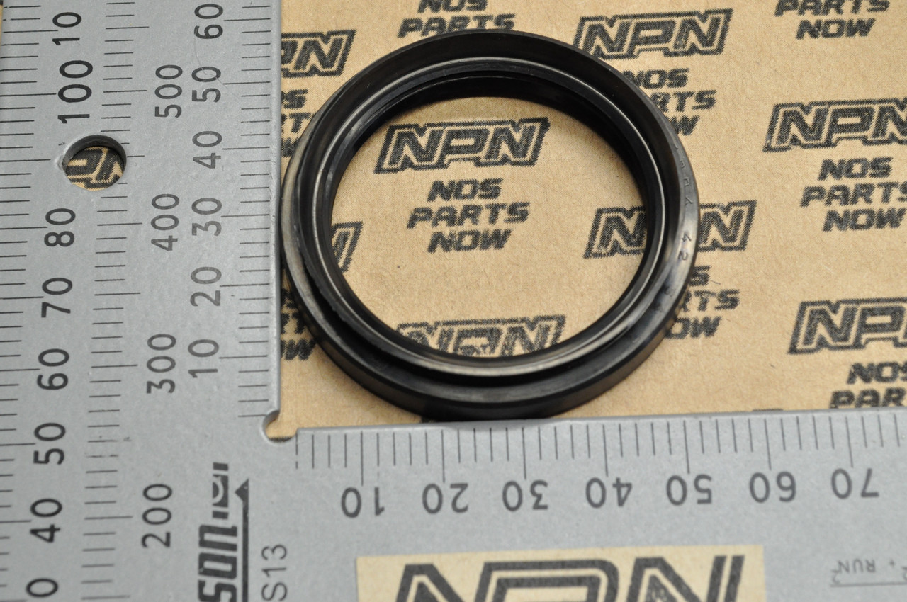 NOS Honda 1987-89 TRX350 Fourtrax Knuckle Dust Oil Seal 91256-HA7-771