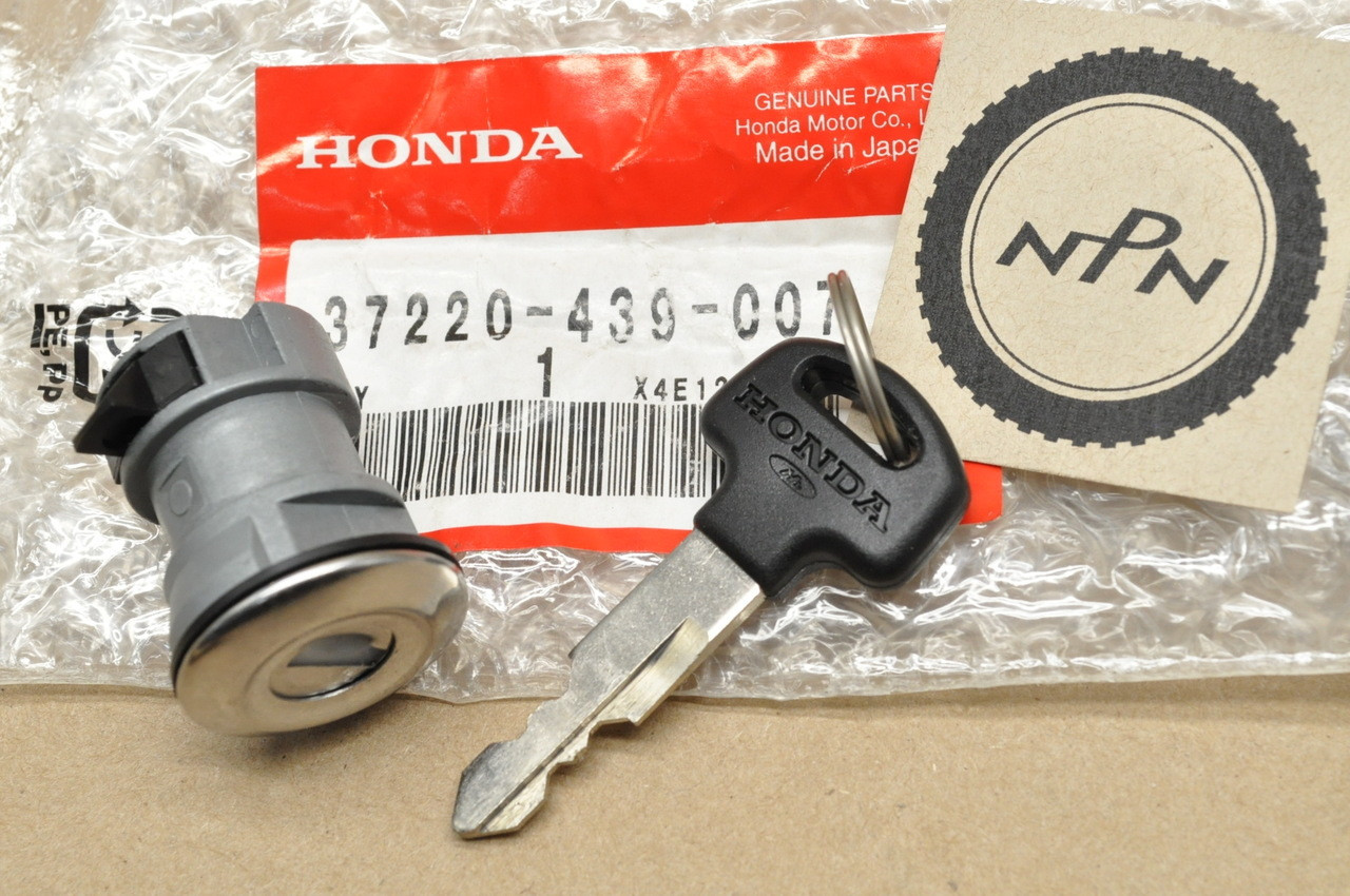 NOS Honda CBX CMX450 GL1100 GL1200 GL1500 Gas Tank Filler Lid Lock 37220-439-007