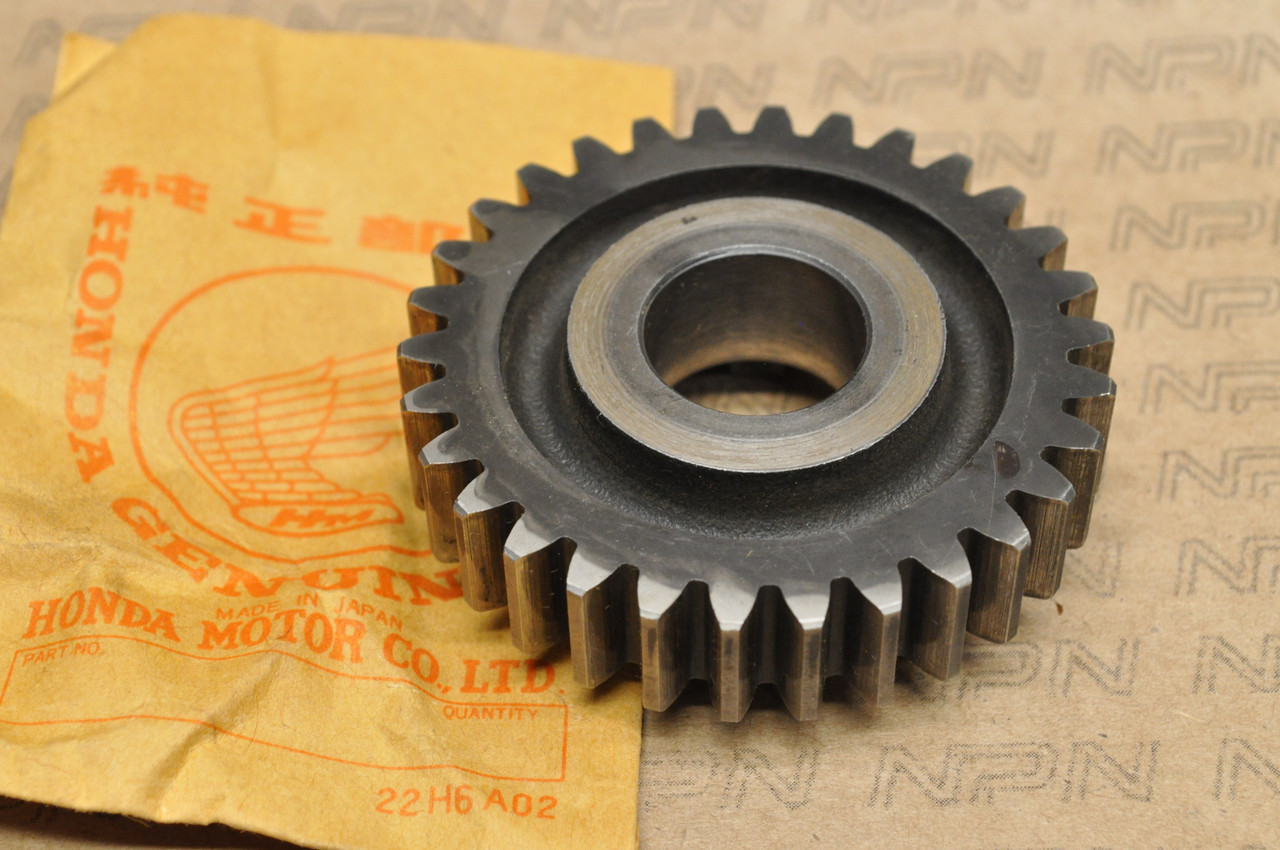 NOS Honda CB350 CL350 Main Shaft Top Gear 30T 23481-286-040