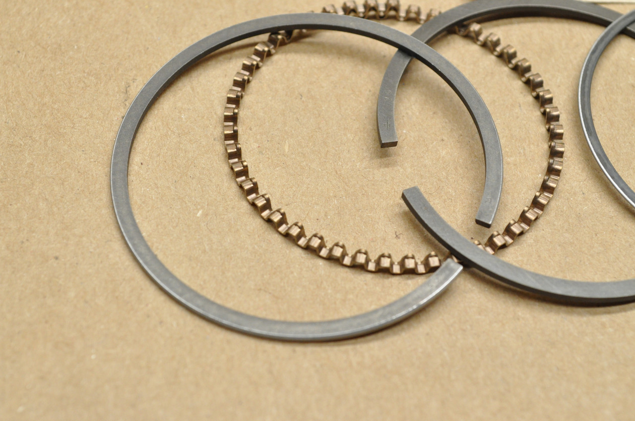 NOS Honda 1977-78 XL75 XR75 .25 Oversize Piston Ring Set 13021-152-014