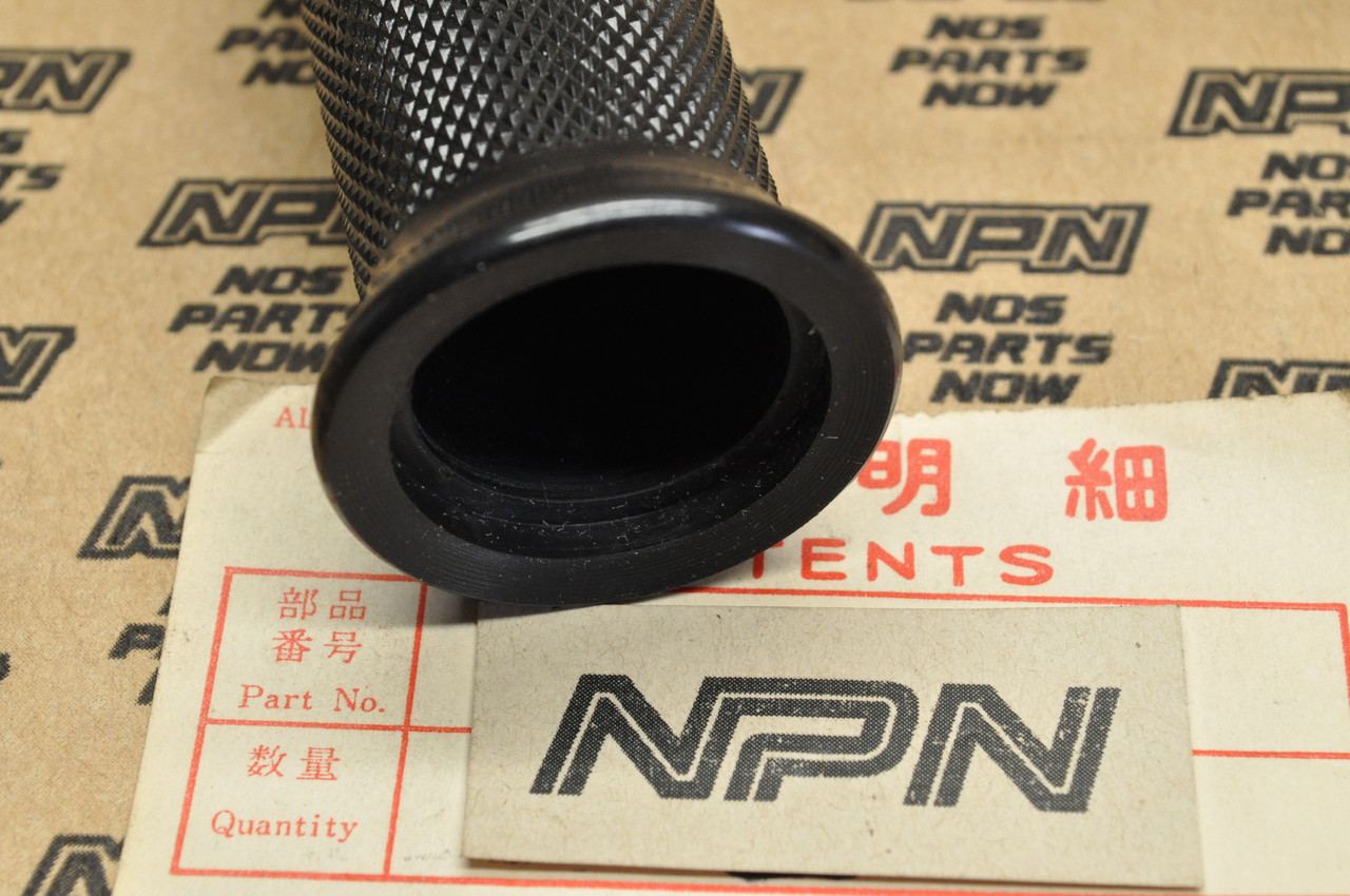 NOS Honda C110 CA110 CA200 C200 Right Handlebar Throttle Grip 53165-011-000