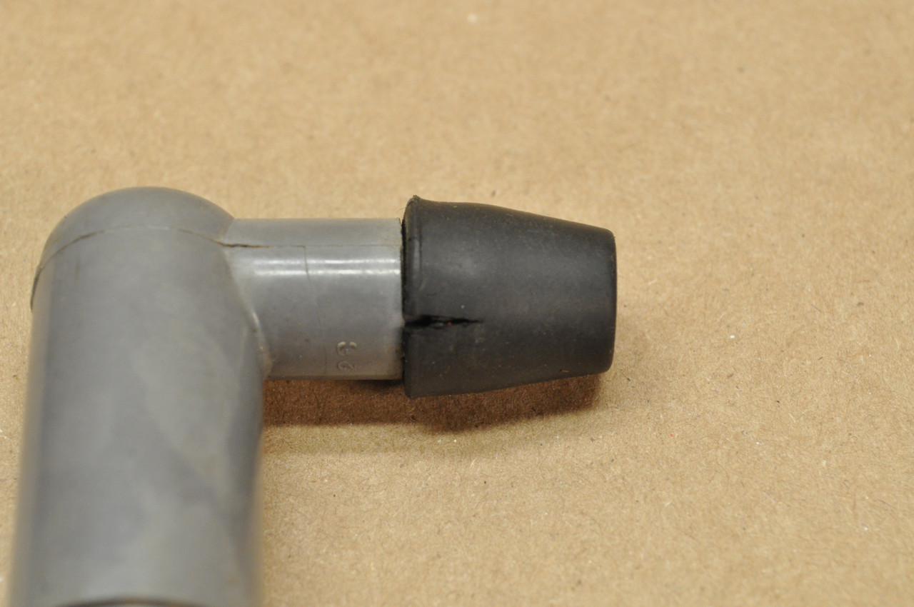 Vintage Used OEM Honda CA95 CB72 CB77 CB92 CL77 Spark Plug Cap 30700-259-600