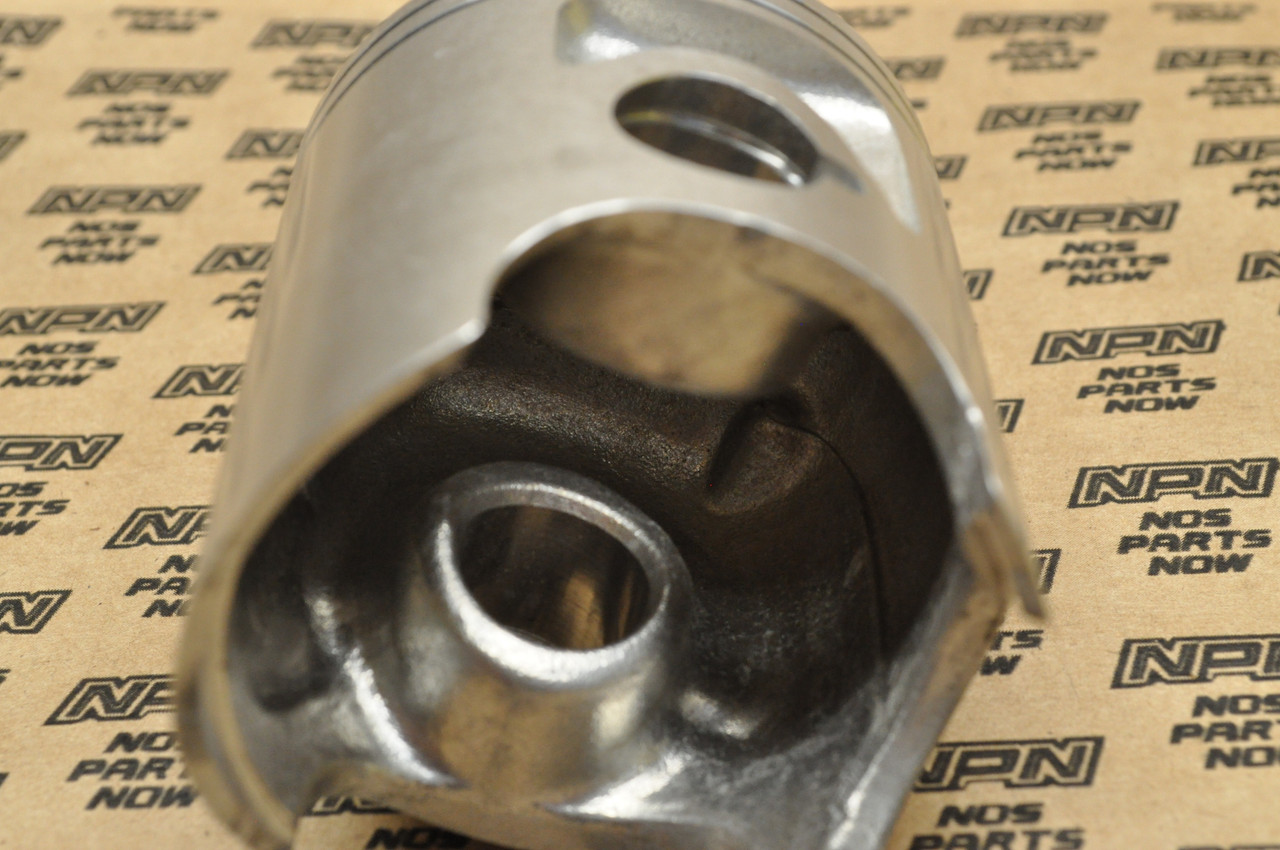 NOS Honda 1985 CR250 R .25 Oversize Piston 13102-KA4-770