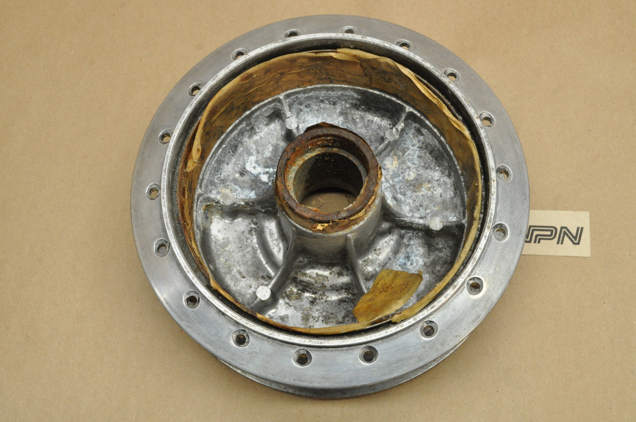 Vtg Used OEM Honda CA160 CA95 Front Wheel Hub 44601-202-020