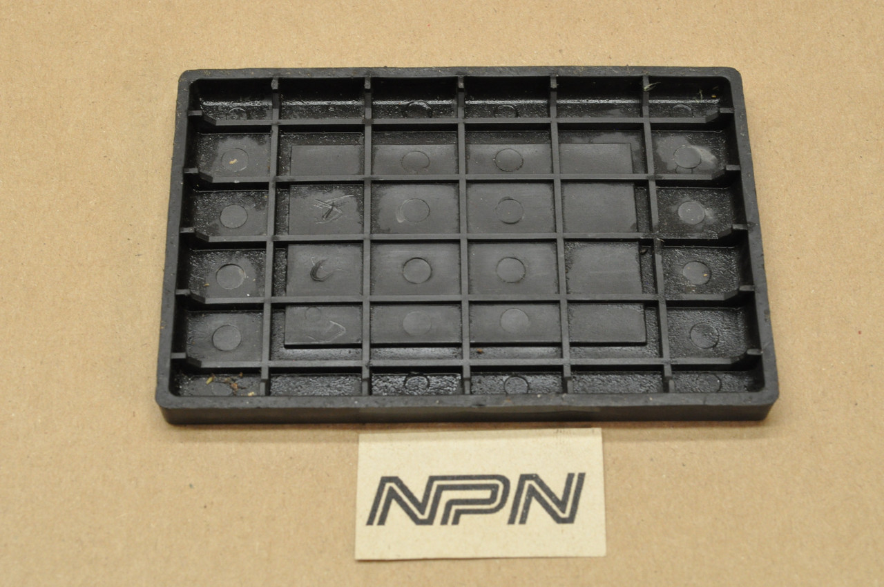 Vintage Used OEM Suzuki 1992 LT-F250 Quadrunner 250 Battery Box Holder Tray