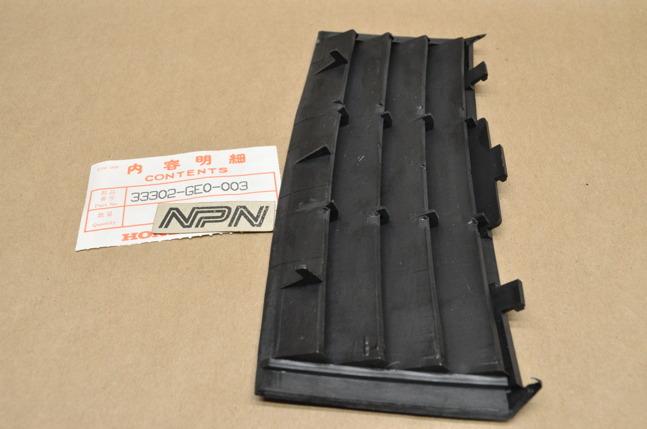 NOS Honda 1985-93 CH80 Elite Scooter Front Louver Grille Vent Cover 33302-GE0-003