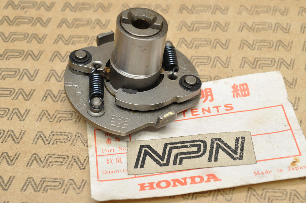 NOS Honda CB500 K0-K2 CB550F CB550 K0-1978 Spark Advancer Assy 30220-323-154