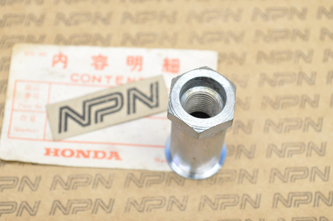 NOS Honda SL350 K2 Front Wheel Axle Nut 90305-340-000