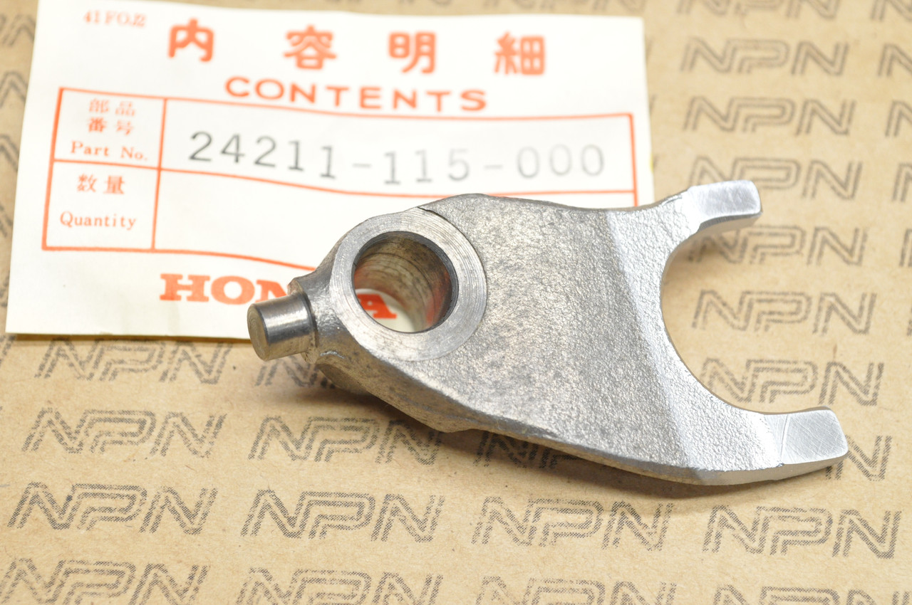 NOS Honda XR75 K0-1976 Right Gear Shift Fork 24211-115-000