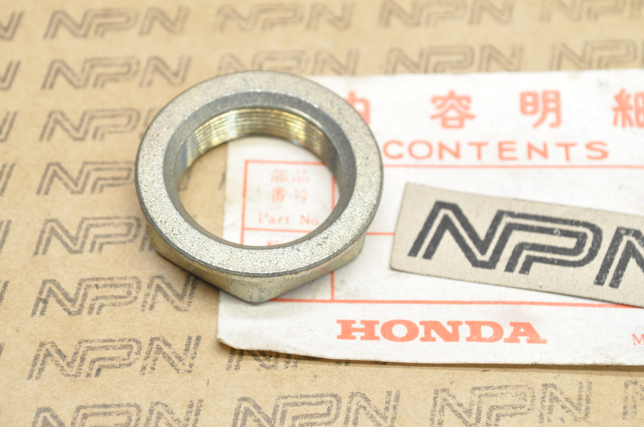 NOS Honda CH150 CH250 CH80 NA50 NH80 SA50 Steering Stem Nut 90301-147-010