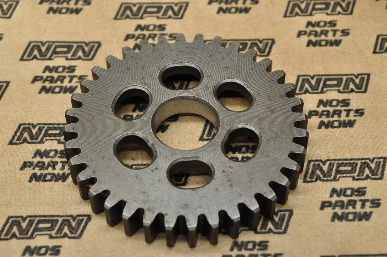 NOS Honda S65 Counter Shaft Low Gear 36T 23421-035-000