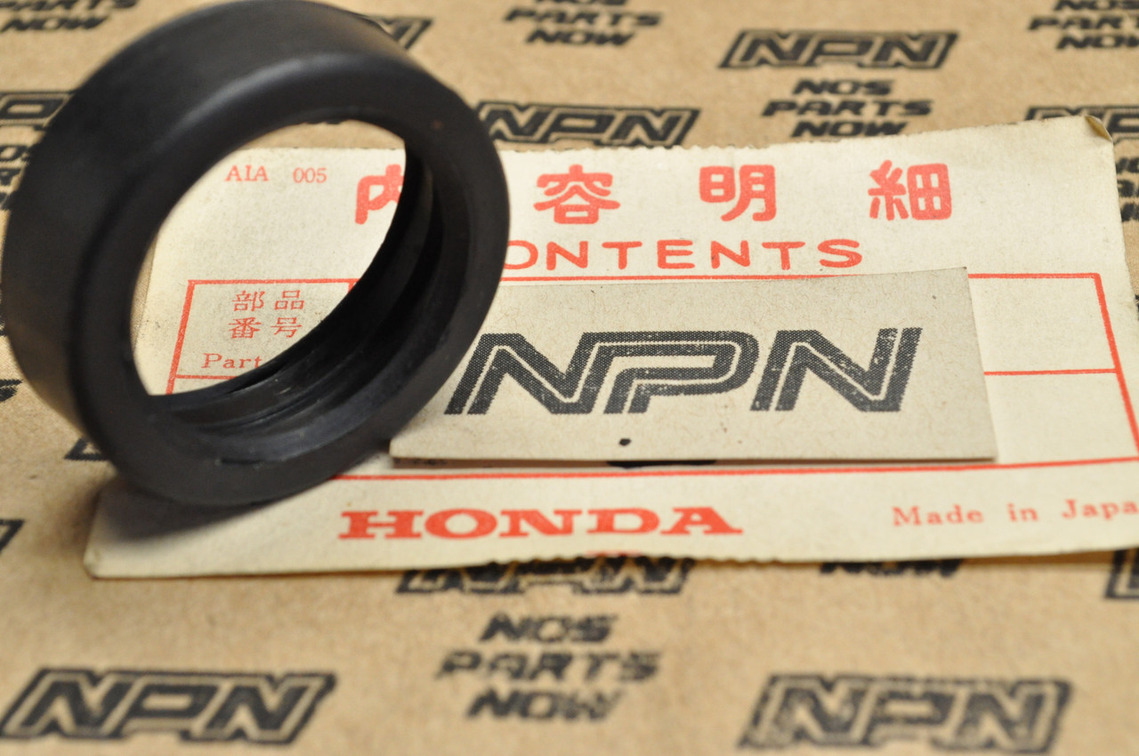 NOS Honda CB350 CB72 CB77 CL350 CL72 CL77 SL175 SL350 Seal Cap 52145-268-000