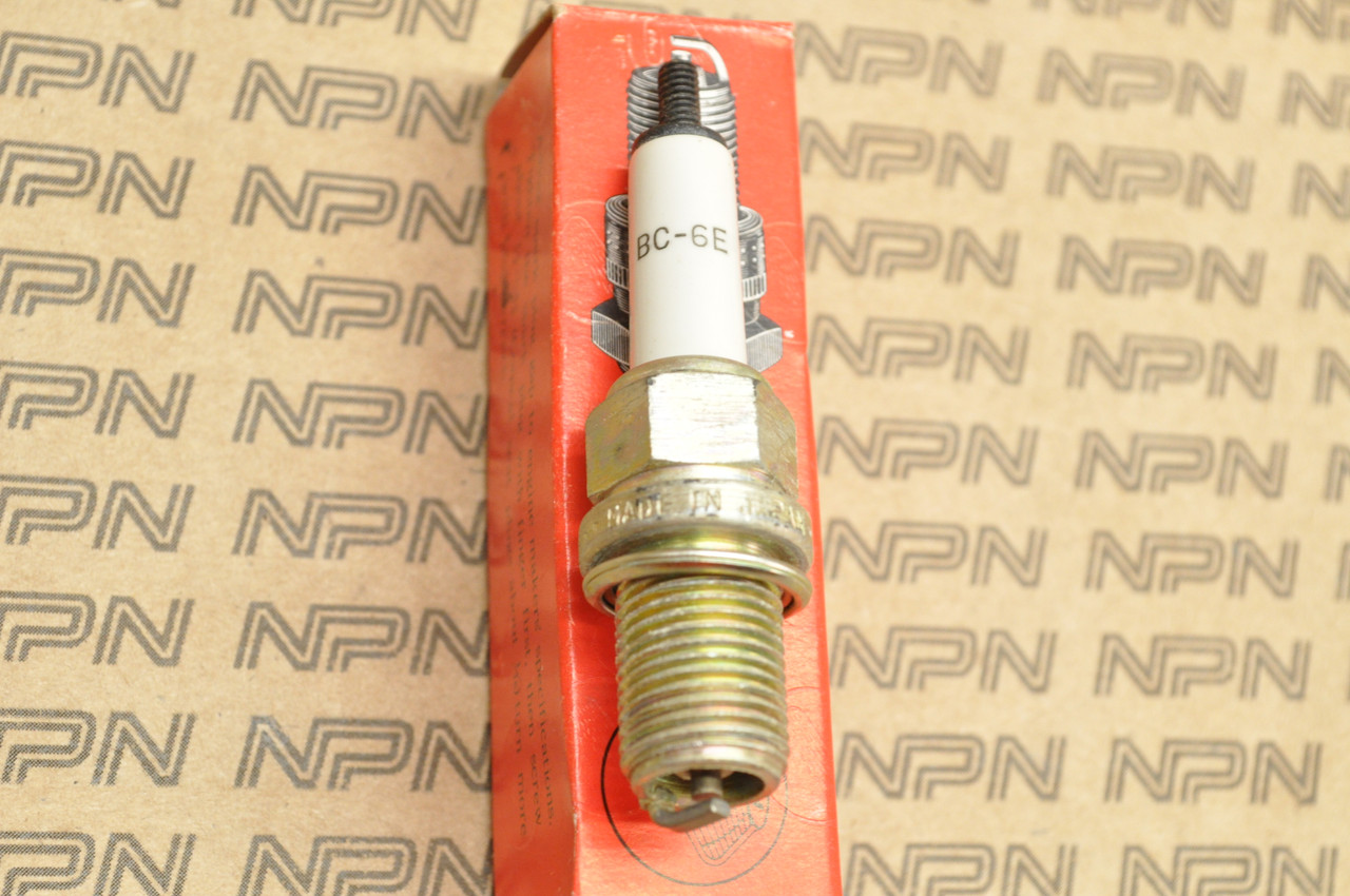 NOS Honda NSR50 S NGK Spark Plug BC6E 98079-55816