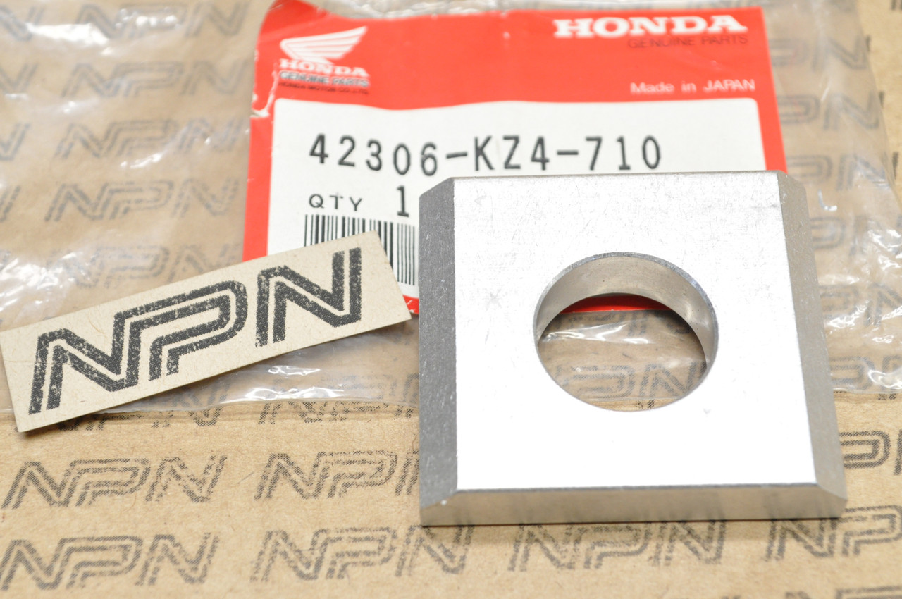 NOS Honda 1994 CR125 R CR250 R Rear Wheel Axle Collar Spacer 42306-KZ4-710