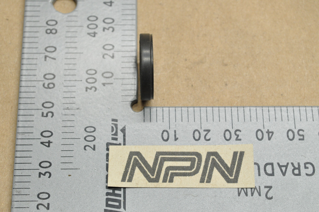 NOS Honda ATC90 CL70 CT70 H SL70 XL70 Crank Case Cover Oil Seal 91201-035-010