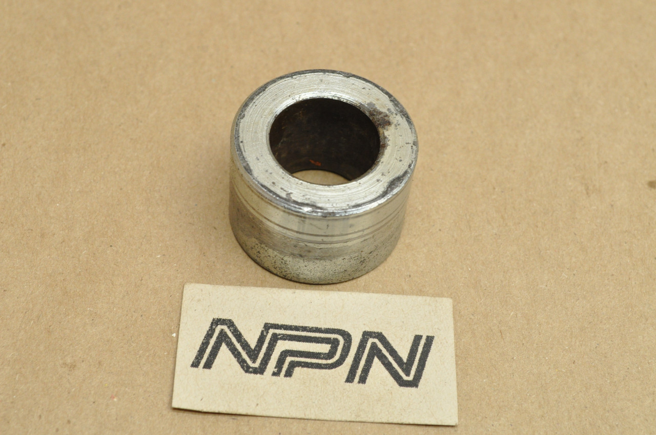 Vtg OEM Honda CB750 F CB900 F CBX Rear Axle Bolt Side Collar 42311-422-000