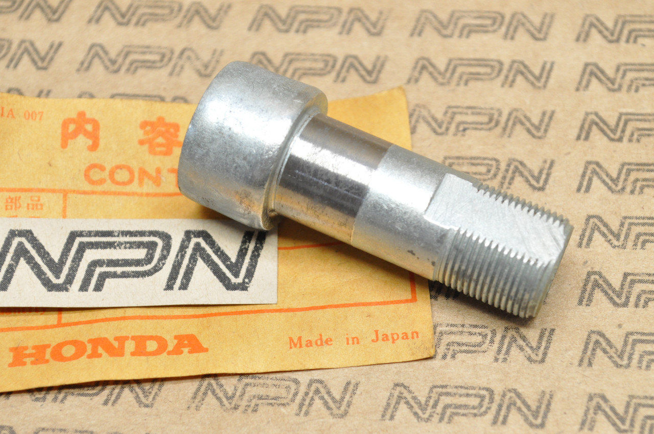 NOS Honda S90 Rear Wheel Axle Sleeve 42303-028-000