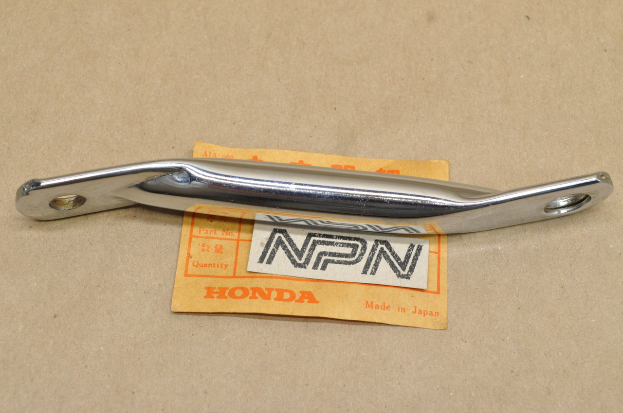 NOS Honda CL175 K3-K4 Exhaust Muffler Mount Stay Bracket 18340-307-010