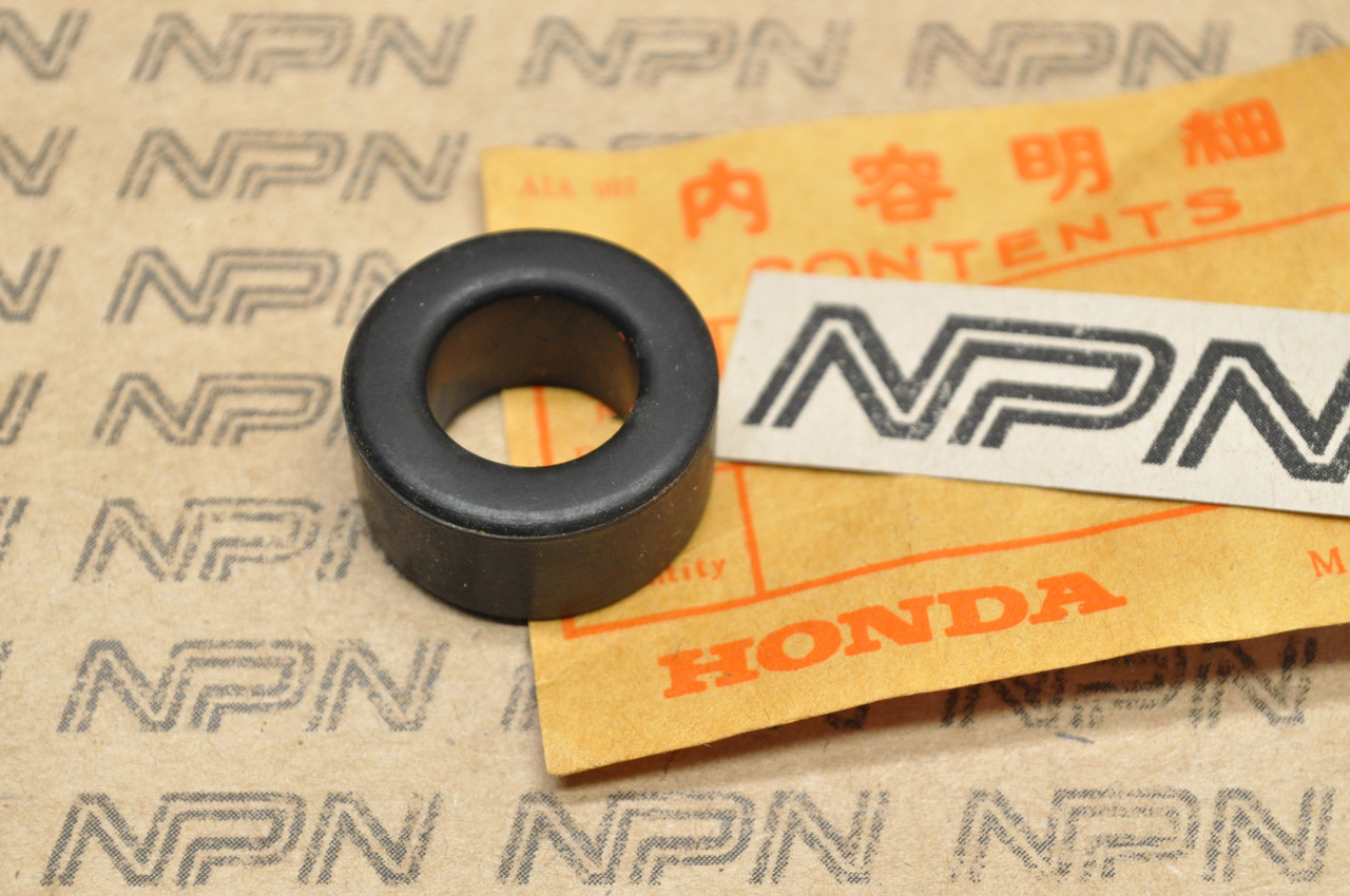 NOS Honda CA160 CA72 CA77 CA95 Shock Rubber Mount Bushing 52442-250-000