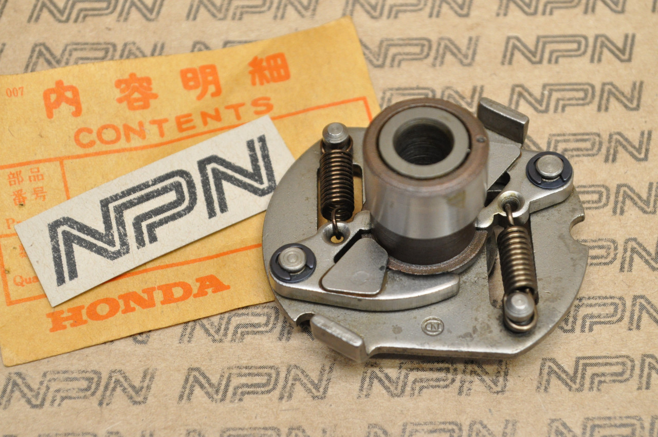 NOS Honda C92 CA95 CB92 Spark Advance Advancer 30220-202-004