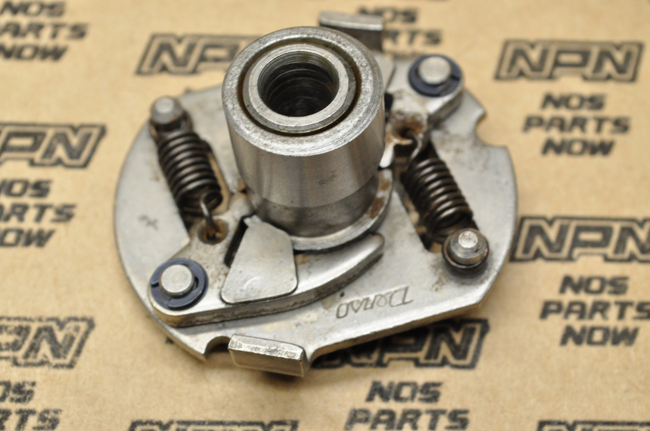NOS Honda C92 CA95 CB92 CD125 Spark Advance Advancer 30220-202-004