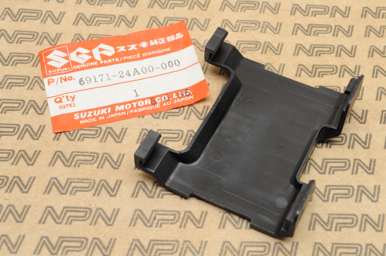 NOS Suzuki GV1400 CAVALCADE Brake Caliper Dust Cover 69171-24A00