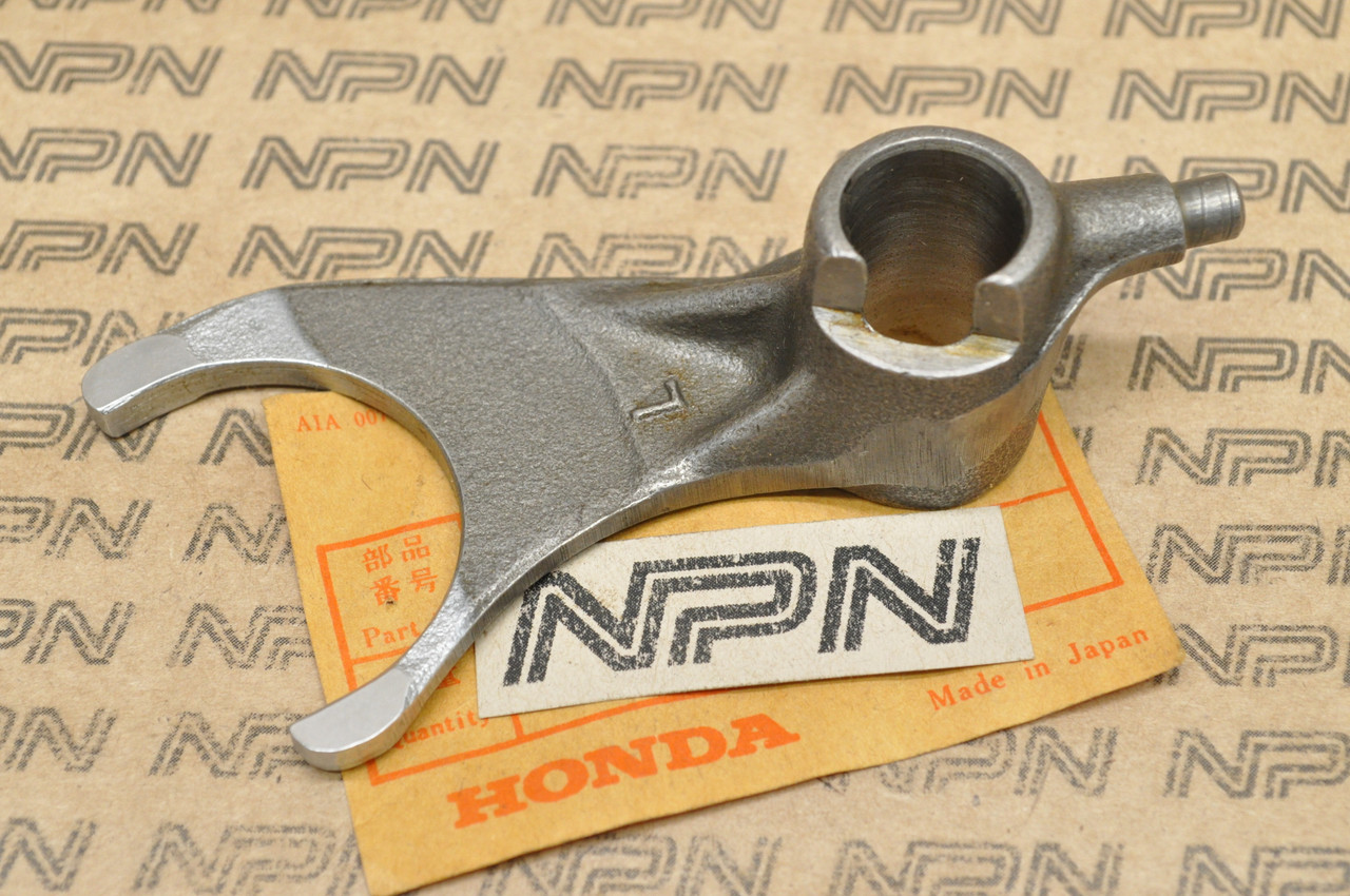 NOS Honda FT500 XL250 XL500 XR250 XR500 Left Gear Shift Fork 24212-429-000