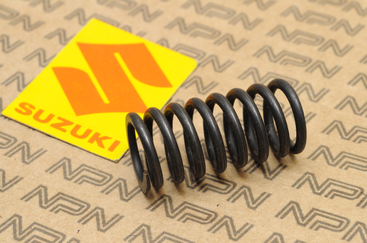 NOS Suzuki GS450 GS1100 GT550 T500 XN85 TS400 Clutch Spring 09440-19027