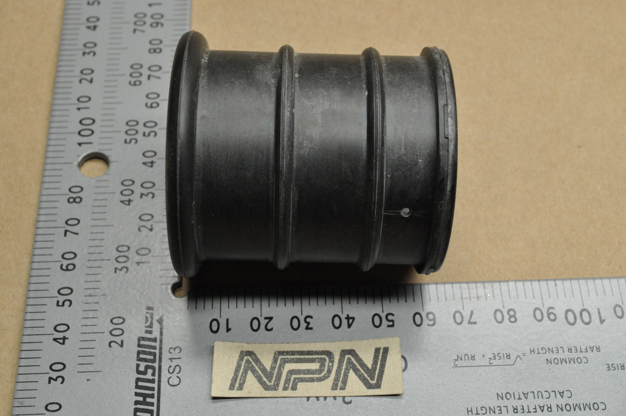 Vtg OEM Honda 1982 VF750 C VF750S V45 Magna Carb Boot Air Funnel 16141-MB0-671